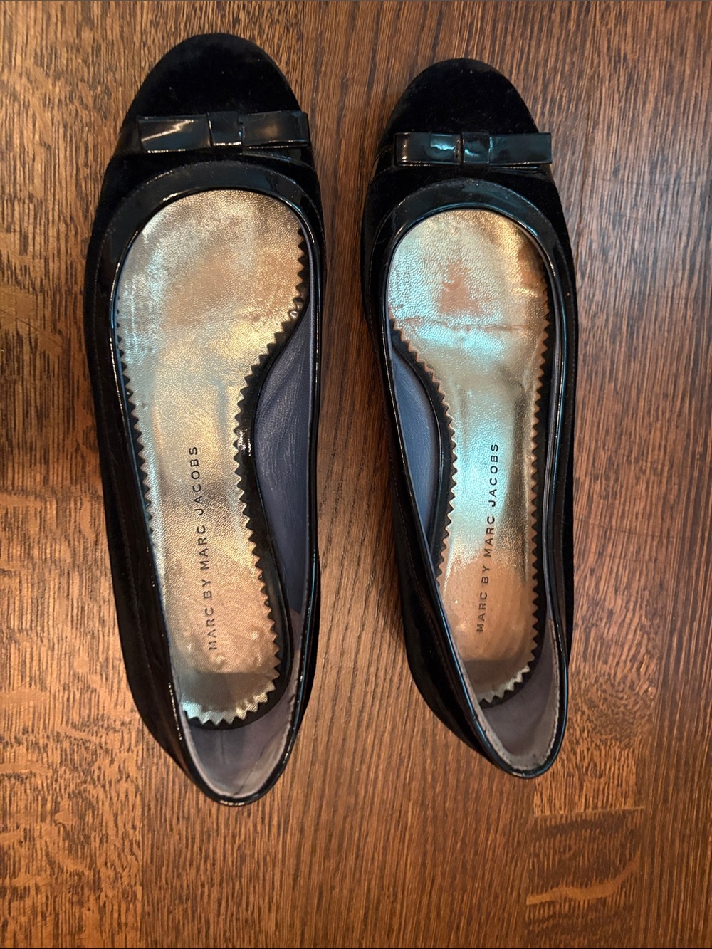 Marc by Marc Jacobs Black Velvet Bow Flats